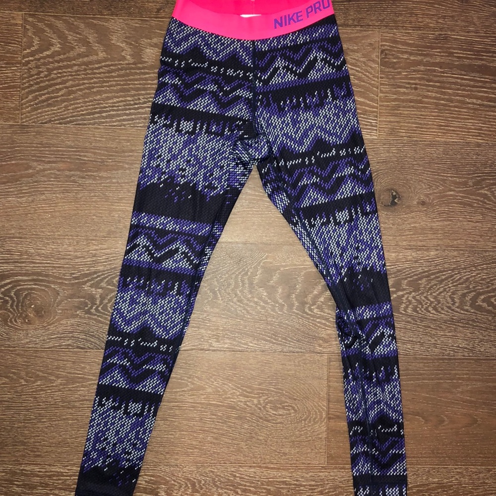 NIKE LEGGINGS